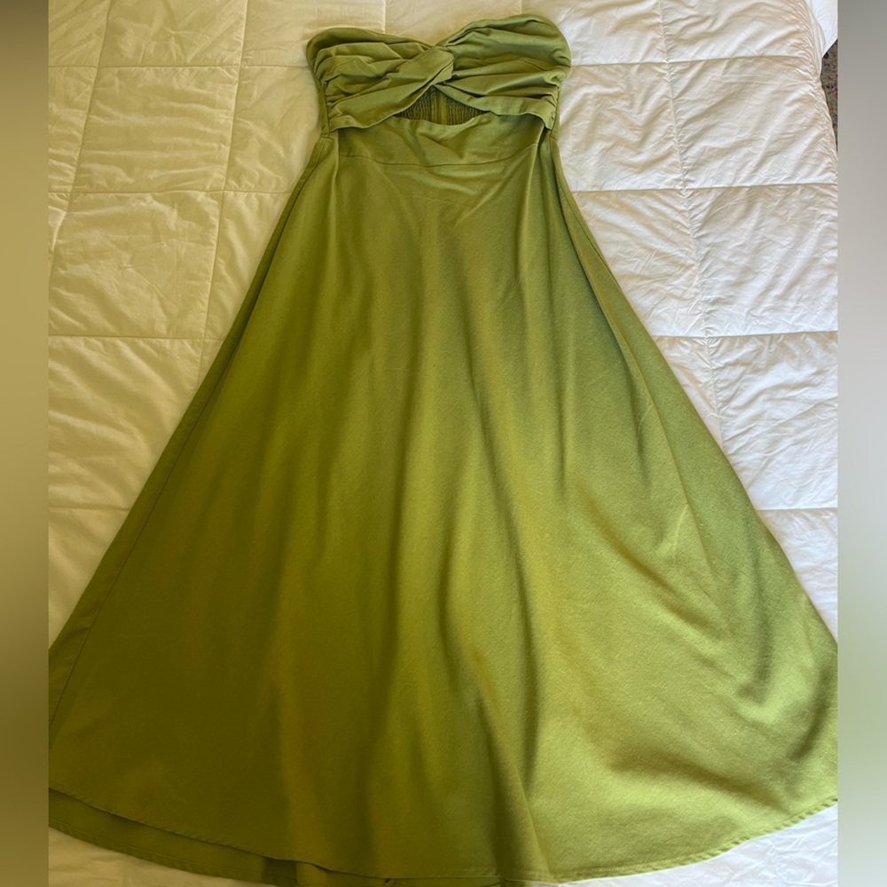 Strapless green twist knot midi dress